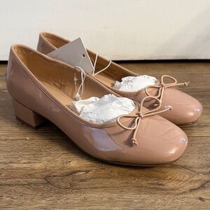 A New Day Nude Patent Bow Heels Size 5.5 Low Block Heel New With Tags